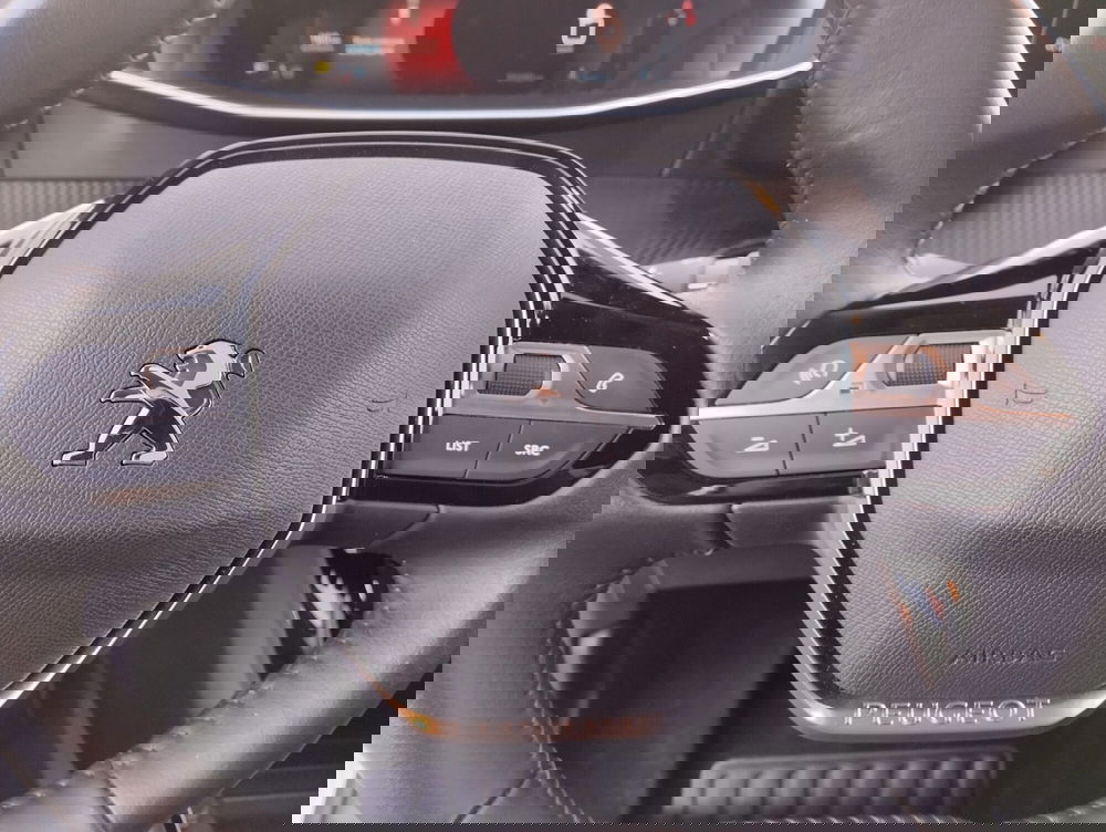 Peugeot 208 usata a Asti (9)