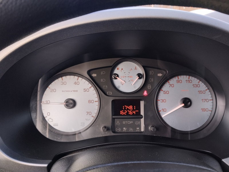 Peugeot Partner usata a Asti (10)