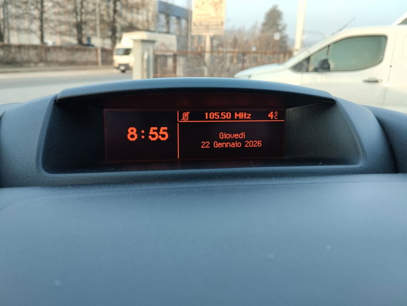 Peugeot Partner usata a Asti (13)