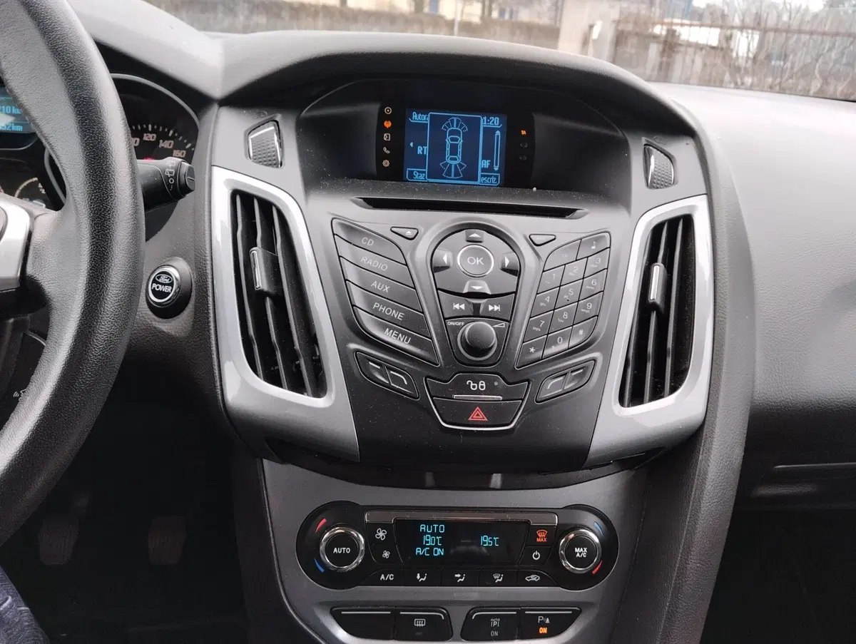 Ford Focus Station Wagon usata a Asti (13)