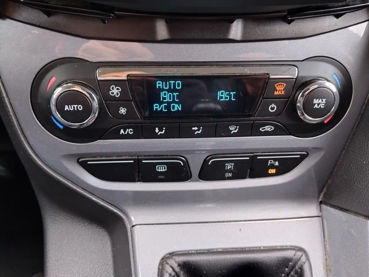 Ford Focus Station Wagon usata a Asti (16)