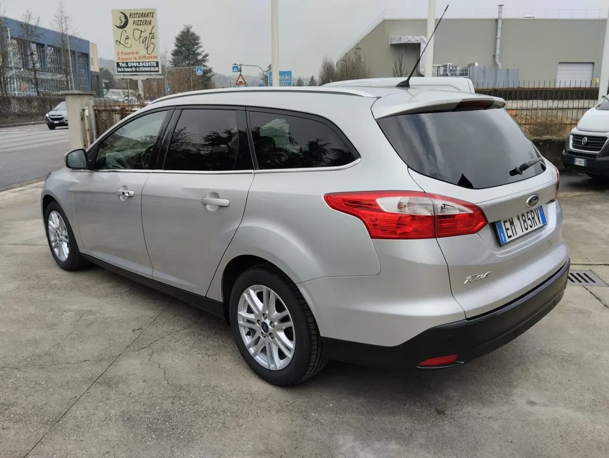 Ford Focus Station Wagon usata a Asti (3)