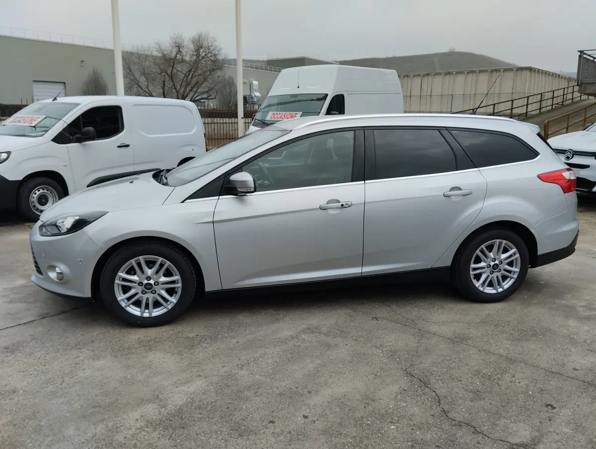 Ford Focus Station Wagon usata a Asti (5)