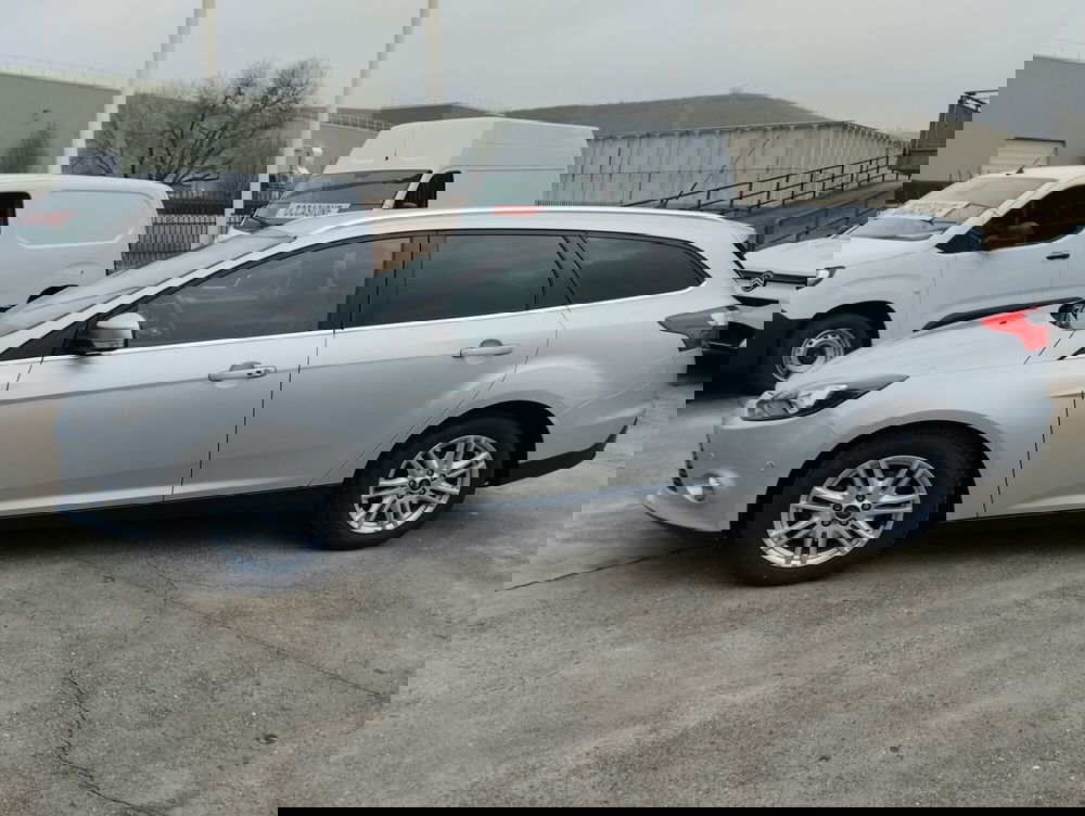 Ford Focus Station Wagon usata a Asti (5)