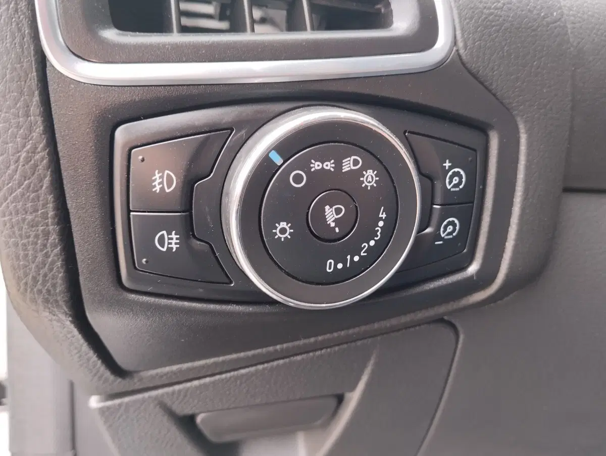 Ford Focus Station Wagon usata a Asti (7)
