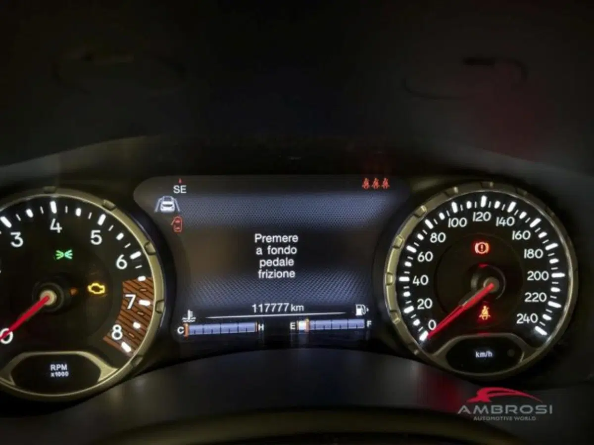 Jeep Renegade usata a Perugia (12)