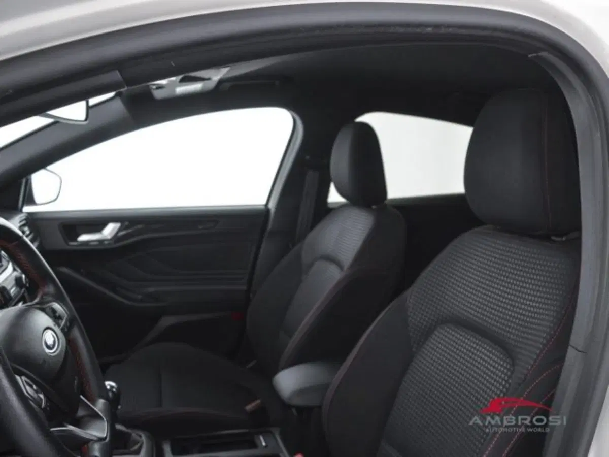 Ford Focus usata a Perugia (9)