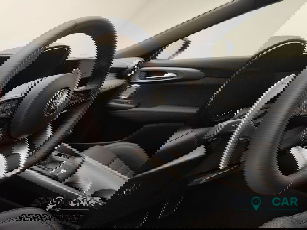 Alfa Romeo Tonale nuova a Como (8)