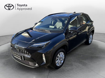 Toyota Yaris Cross Active fwd 115cv e-cvt del 2023 usata a Como