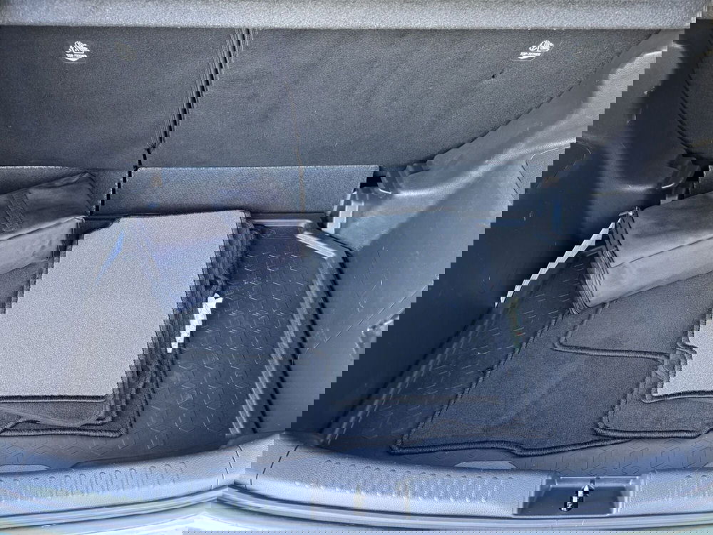 Toyota Yaris usata a Como (11)