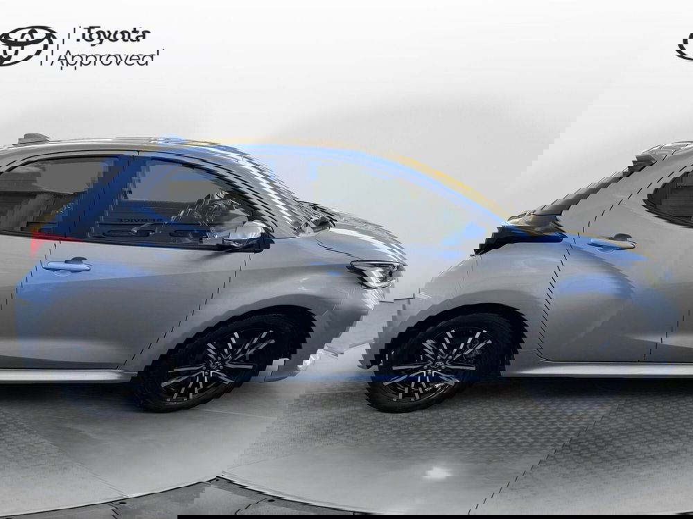 Toyota Yaris usata a Como (13)