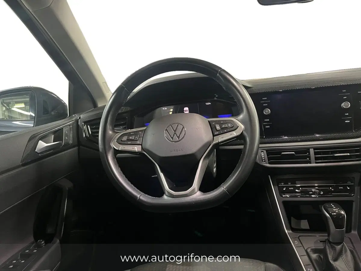 Volkswagen Taigo usata a Modena (11)