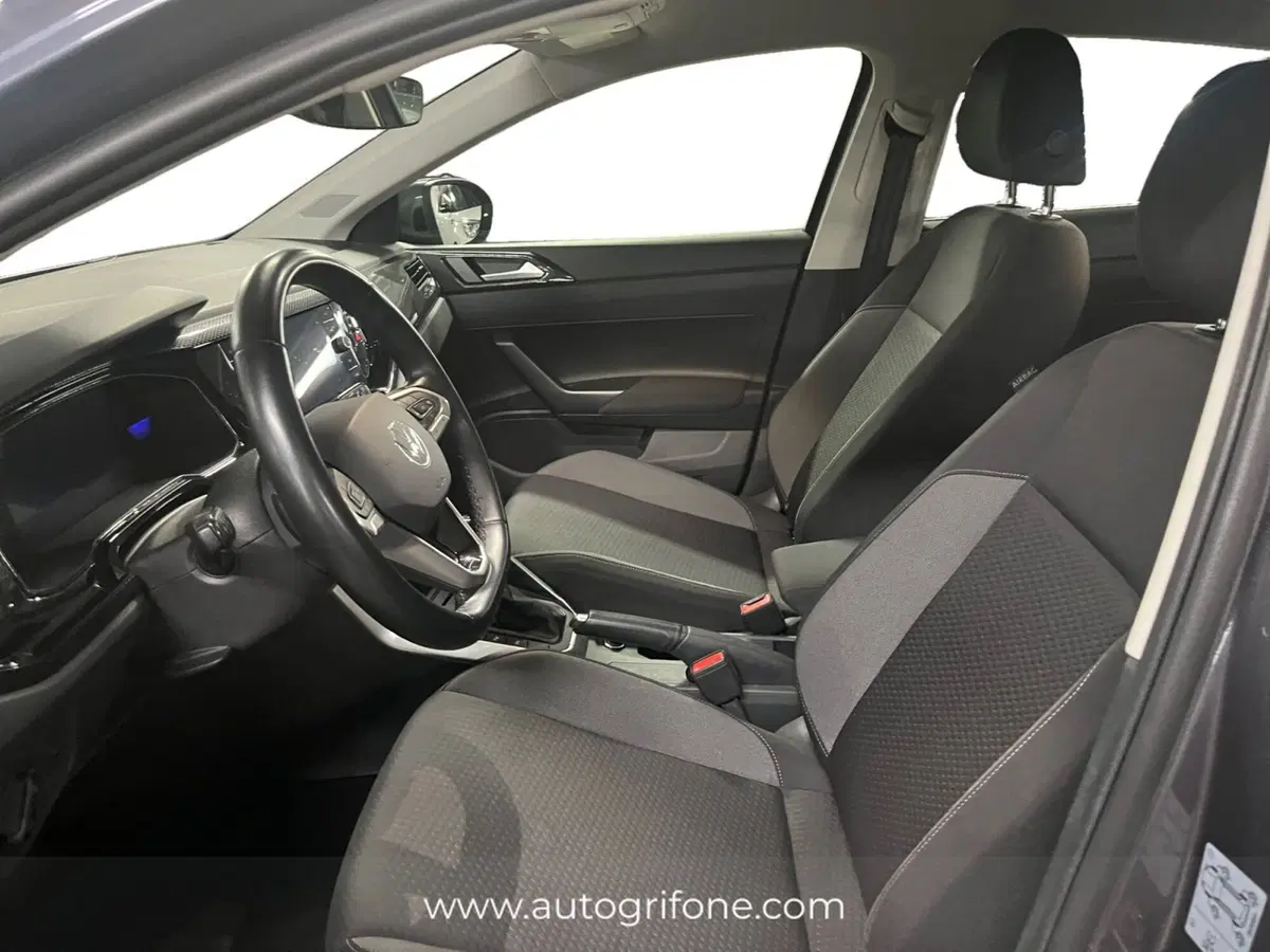 Volkswagen Taigo usata a Modena (8)