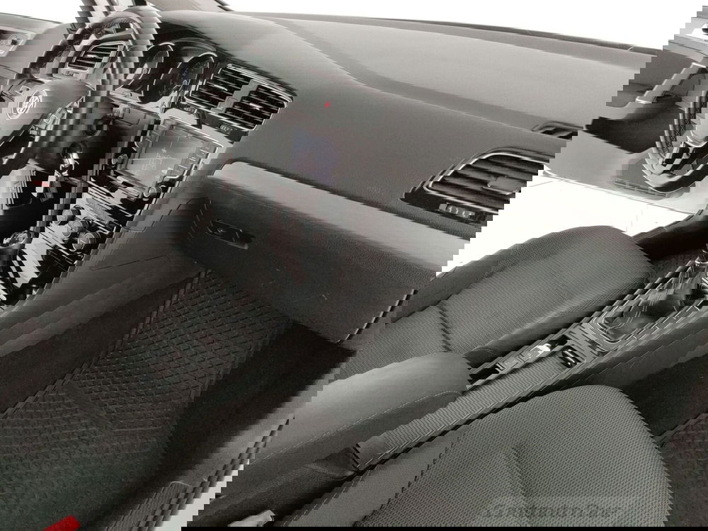 Volkswagen Golf usata a Caserta (13)