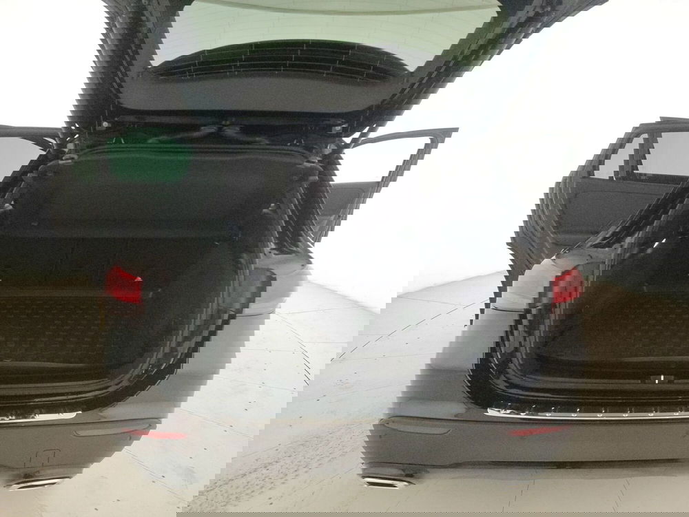 Mercedes-Benz GLA SUV usata a Alessandria (11)