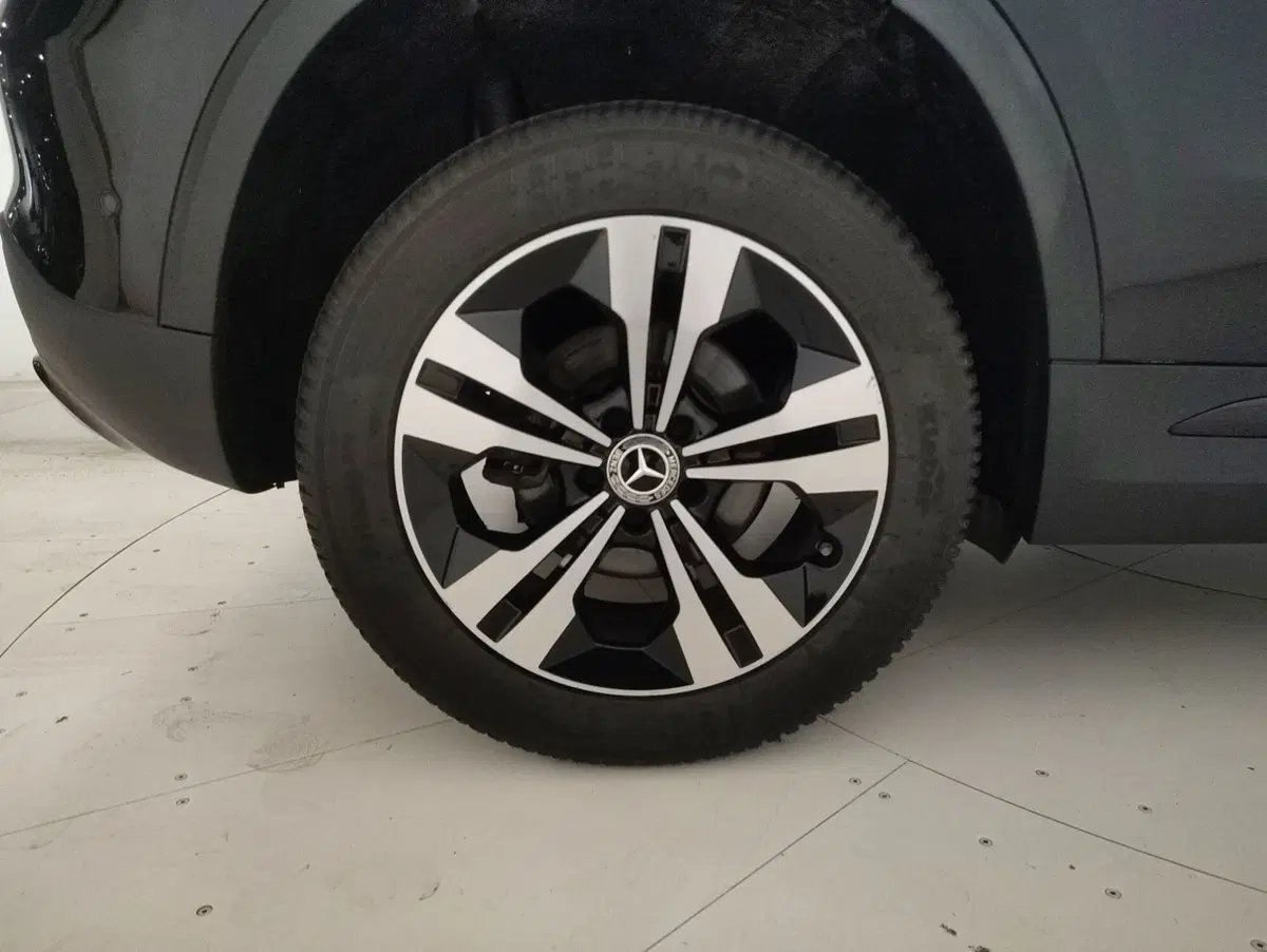 Mercedes-Benz GLA SUV usata a Alessandria (14)