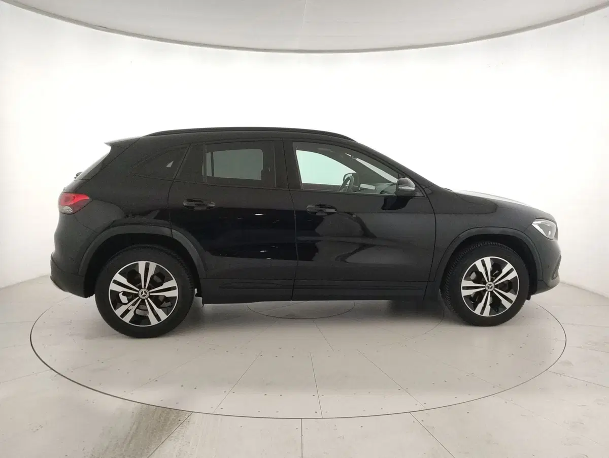Mercedes-Benz GLA SUV usata a Alessandria (5)
