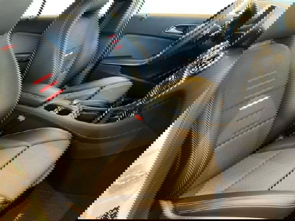 Mercedes-Benz CLA Shooting Brake usata a Como (11)