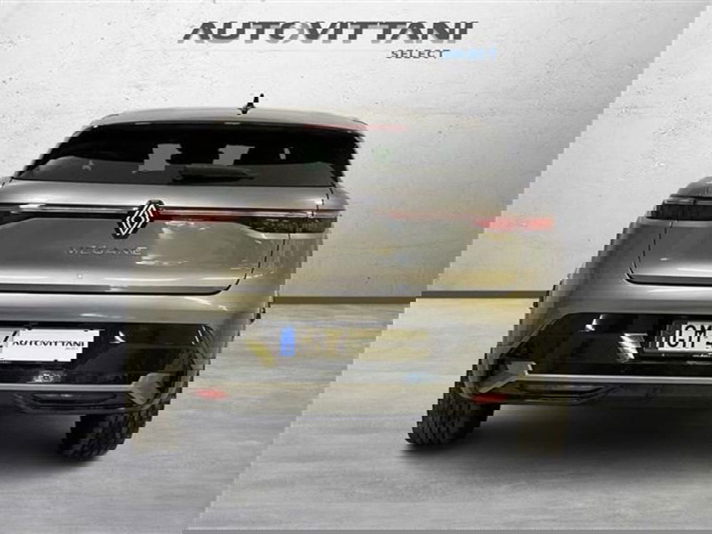 Renault Megane E-Tech Electric usata a Como (4)