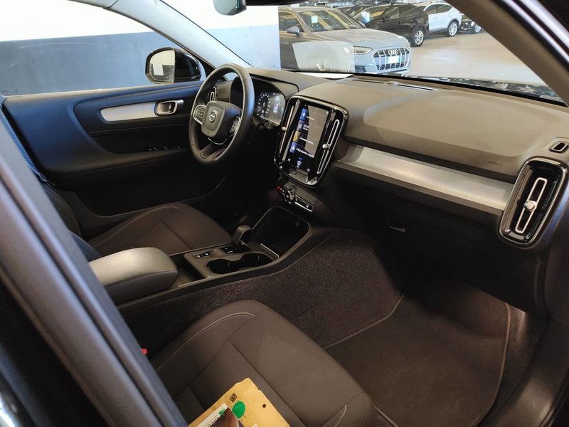 Volvo XC40 usata a Milano (12)