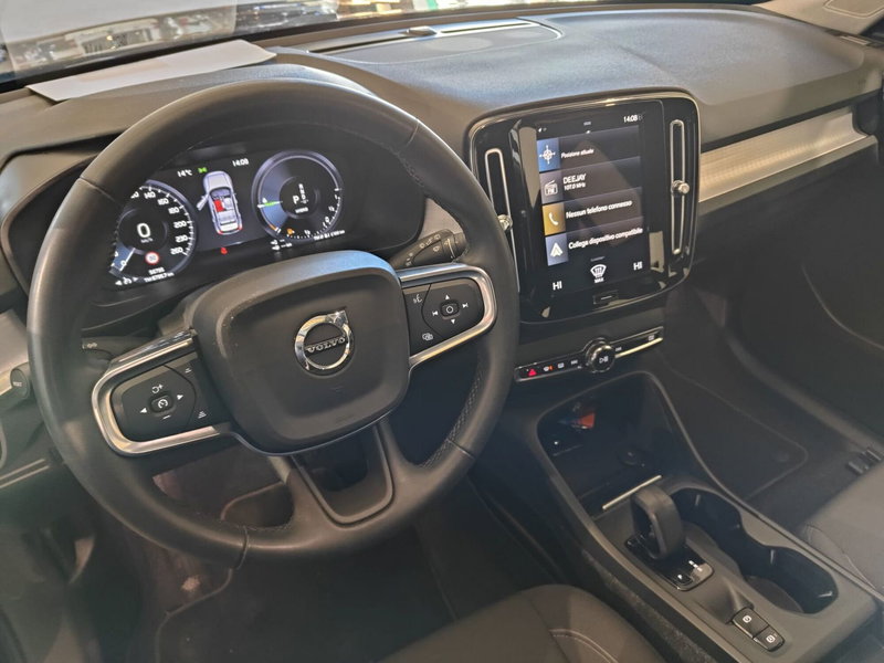 Volvo XC40 usata a Milano (15)