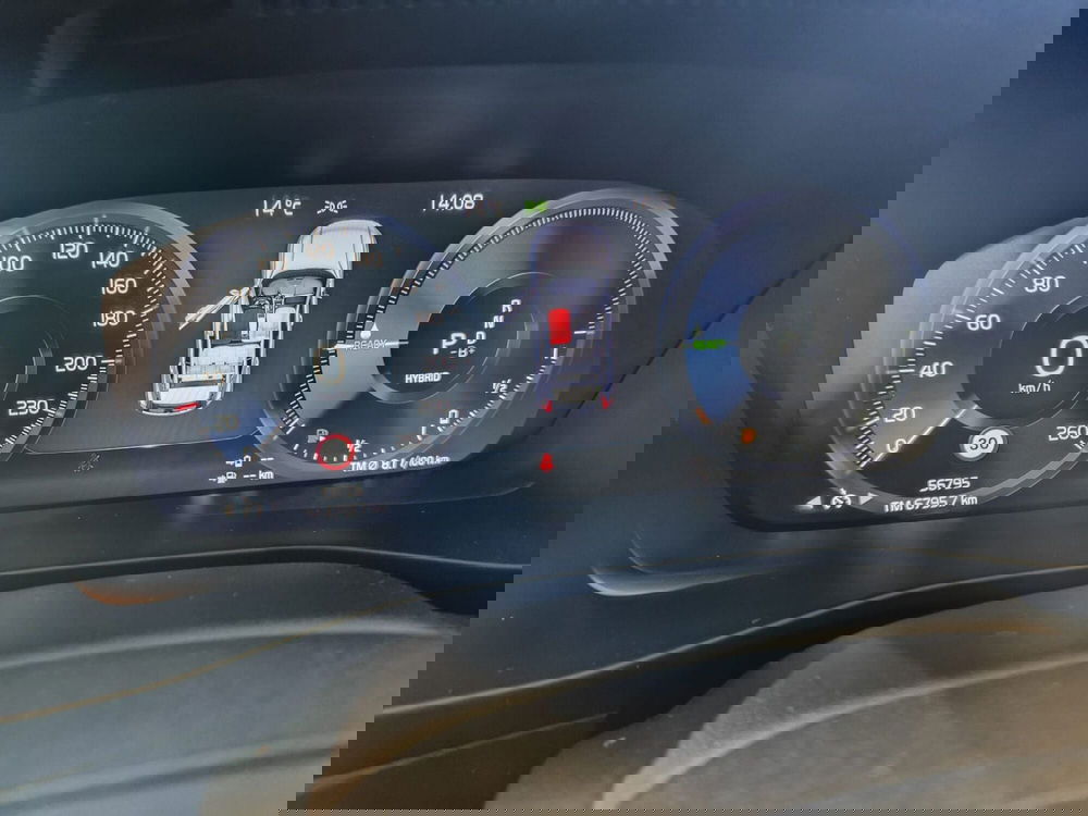 Volvo XC40 usata a Milano (18)