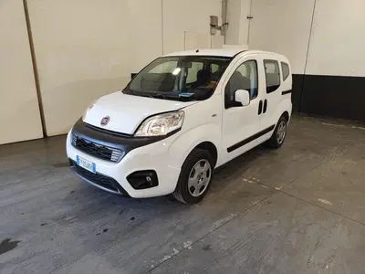 Fiat Qubo 1.4 8V 77 CV Lounge Natural Power del 2019 usata a Milano