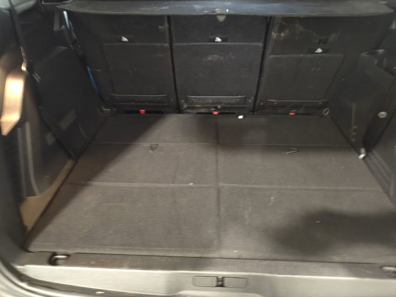 Peugeot 5008 usata a Milano (10)