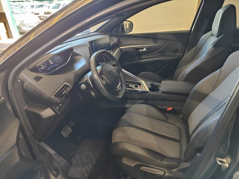 Peugeot 5008 usata a Milano (11)