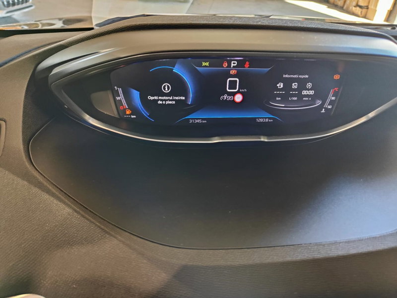 Peugeot 5008 usata a Milano (16)