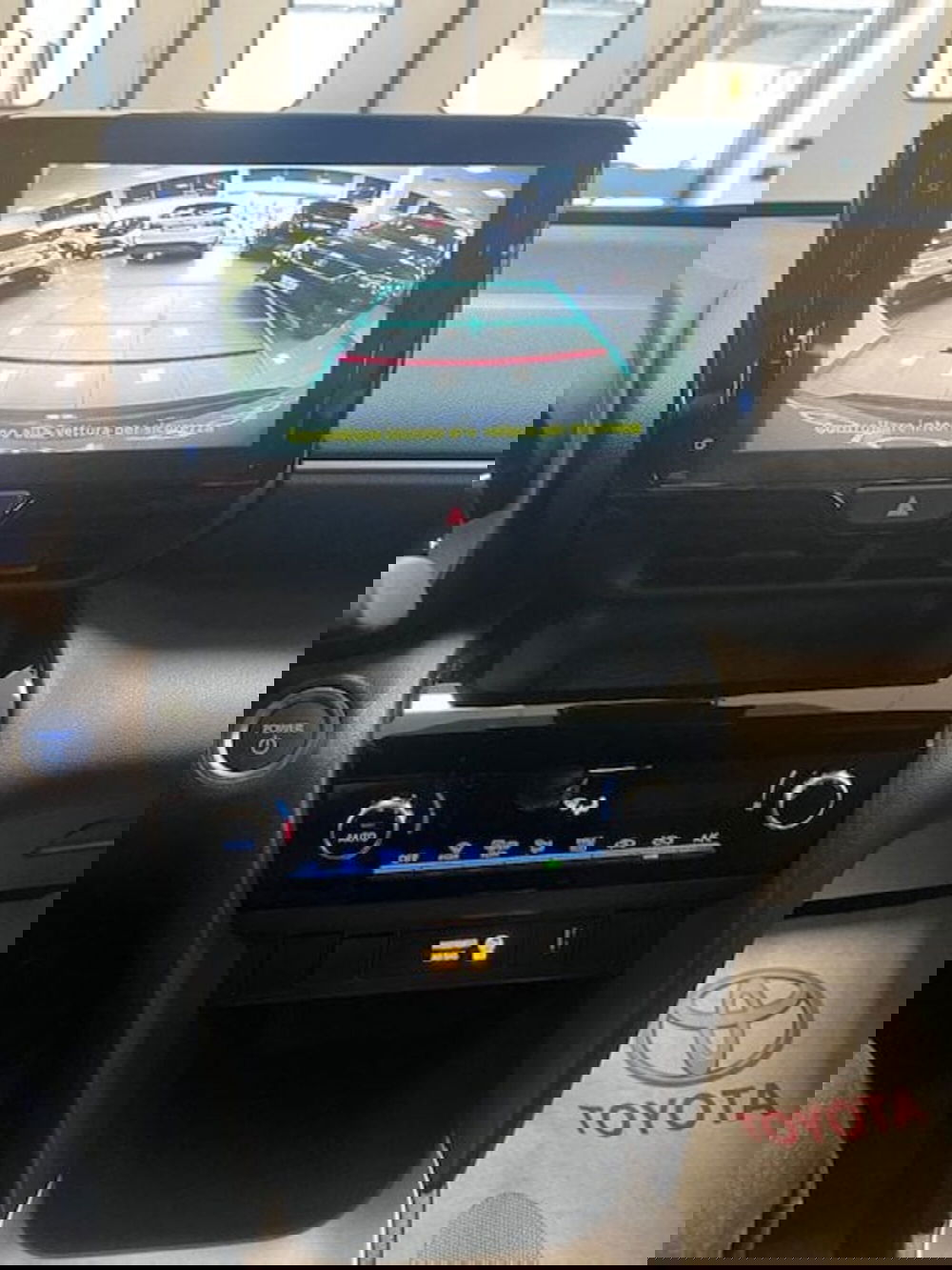 Toyota Yaris Cross usata a Prato (11)