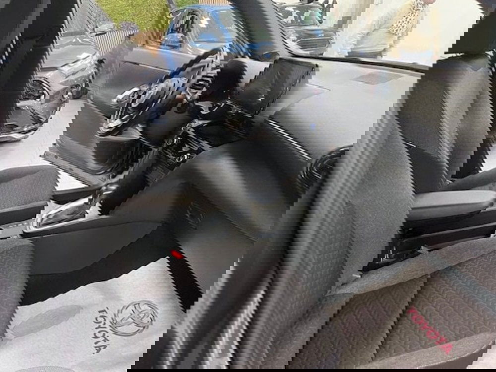 Toyota Yaris Cross usata a Prato (8)