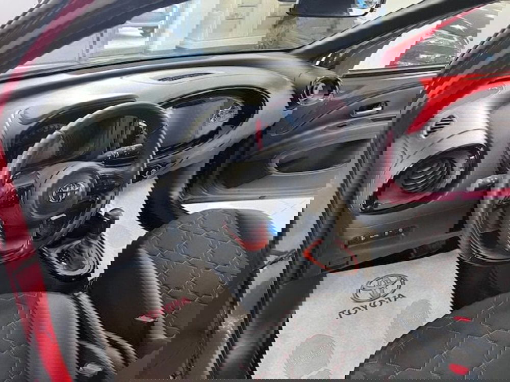 Toyota Aygo X usata a Prato (8)