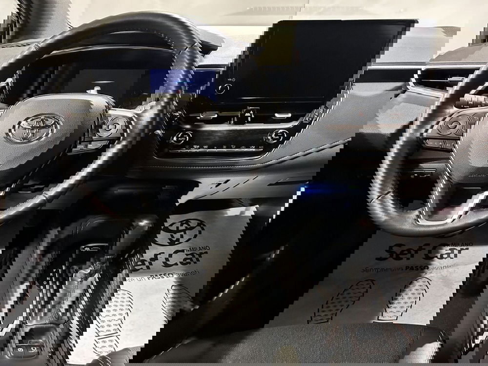 Toyota Corolla Touring Sports usata a Milano (13)