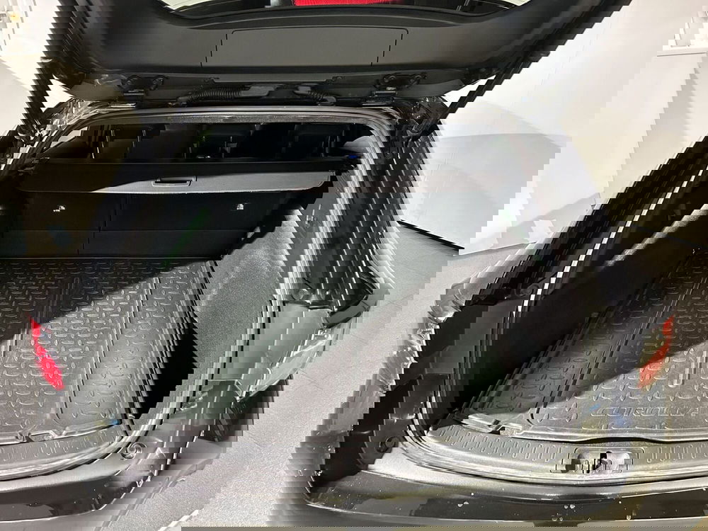 Toyota Corolla Touring Sports usata a Milano (8)
