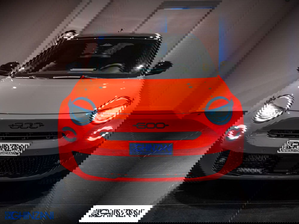 Fiat 600 nuova a Bergamo (4)