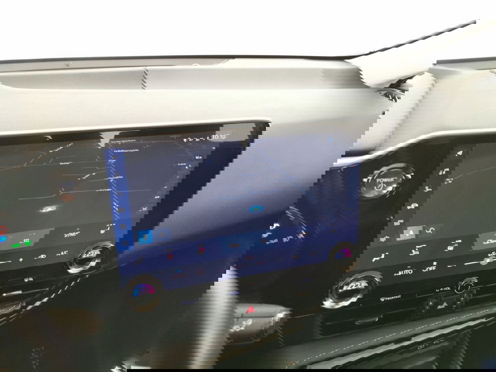 Lexus NX usata a Chieti (14)