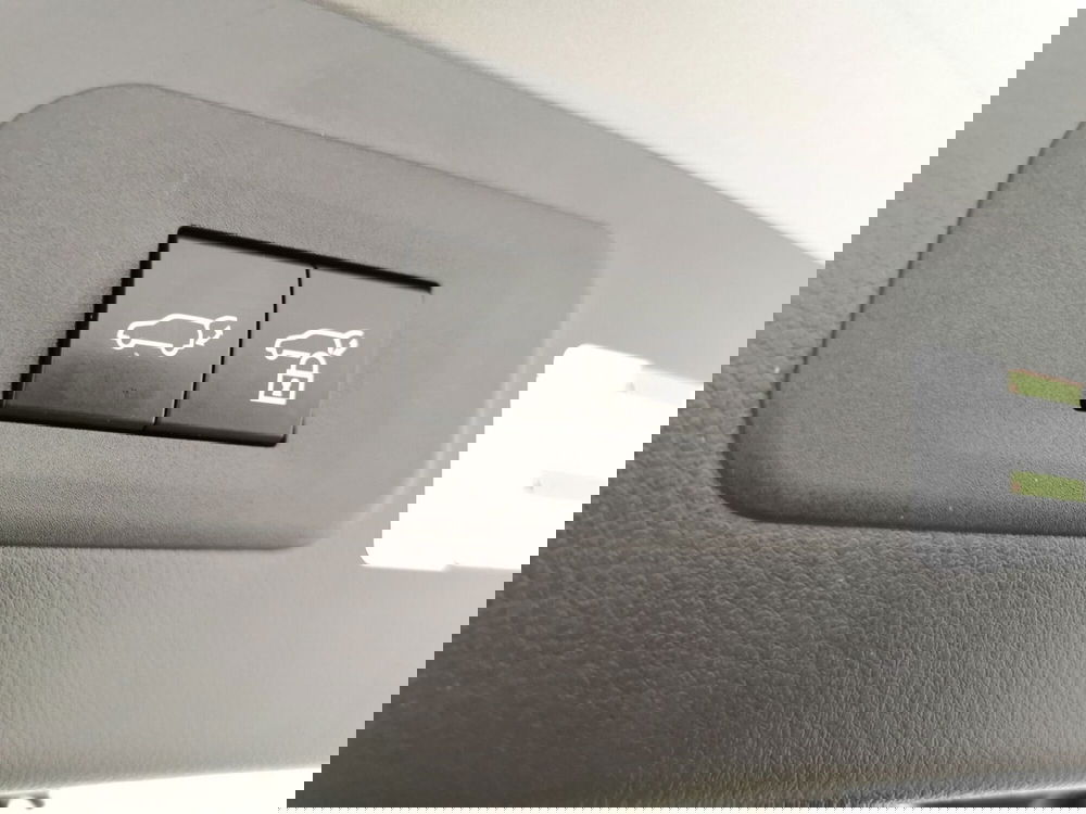 Lexus NX usata a Chieti (15)