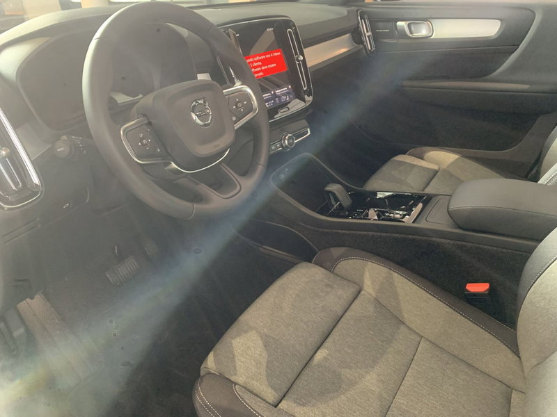 Volvo XC40 nuova a Ferrara (10)