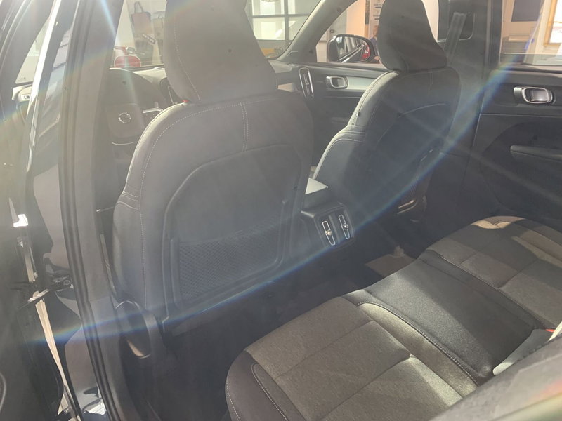 Volvo XC40 nuova a Ferrara (13)