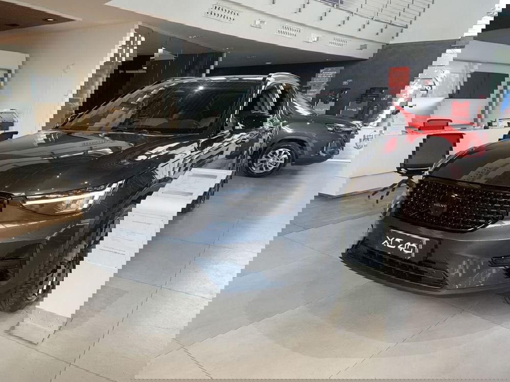 Volvo XC40 nuova a Ferrara (4)
