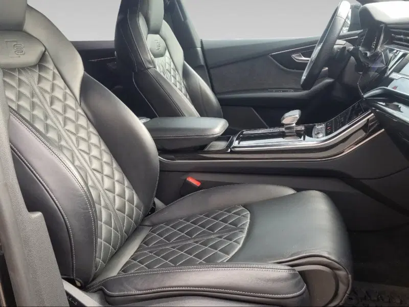 Audi Q8 usata a Firenze (12)