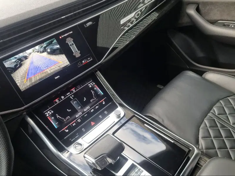 Audi Q8 usata a Firenze (14)