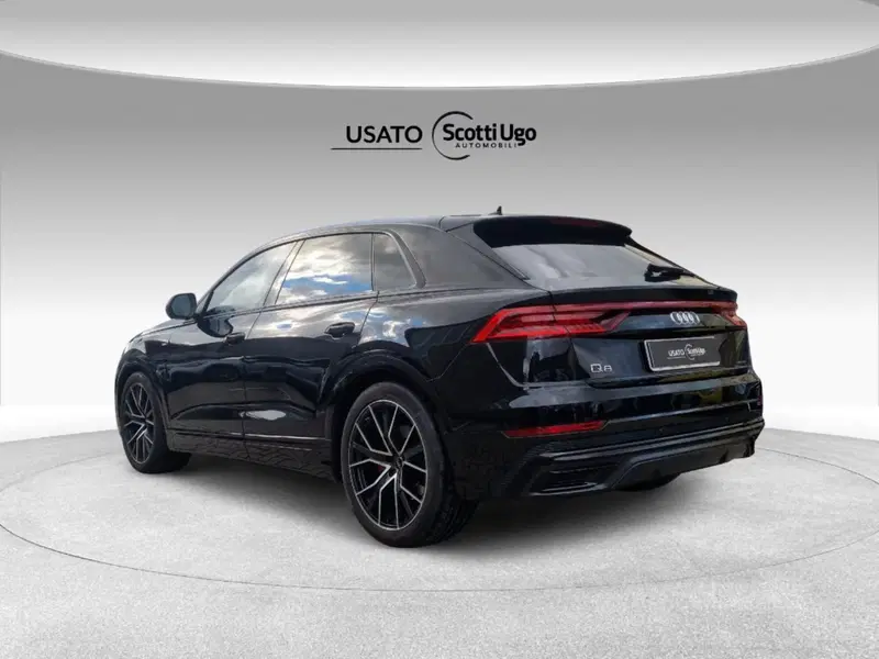 Audi Q8 usata a Firenze (4)