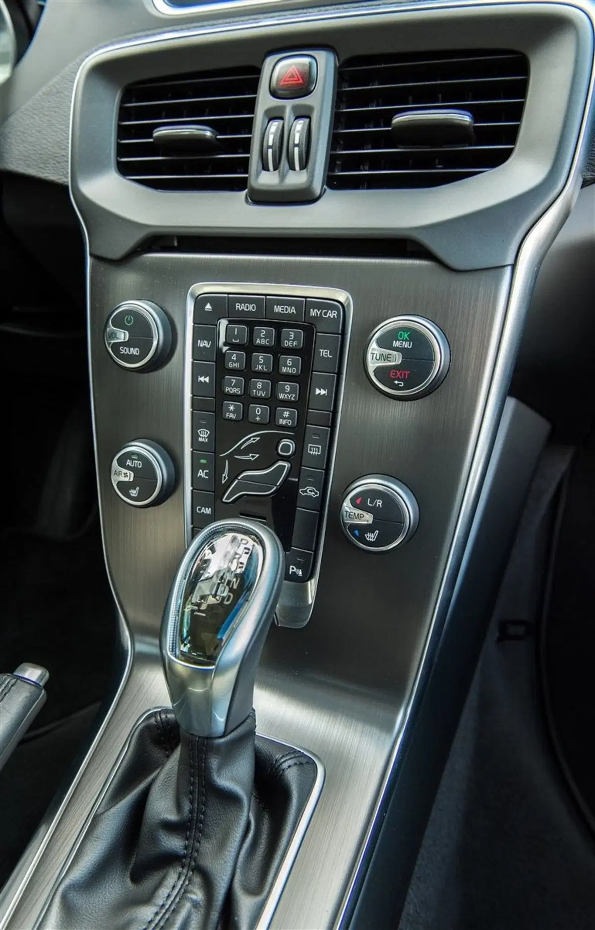 Volvo V40 usata a Parma (12)
