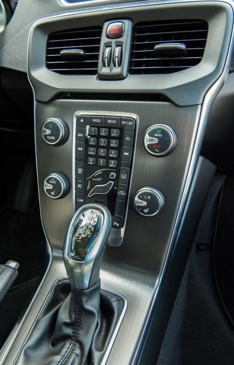 Volvo V40 usata a Parma (12)