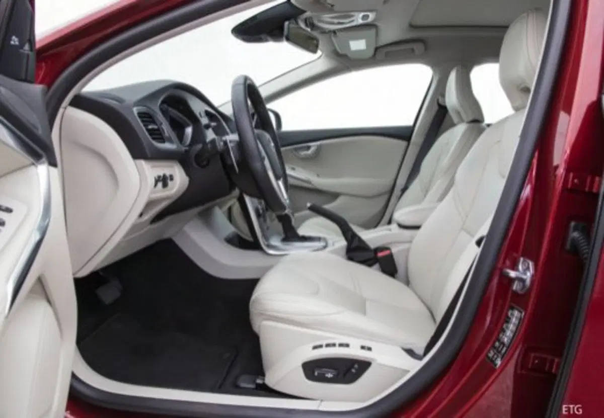 Volvo V40 usata a Parma (19)
