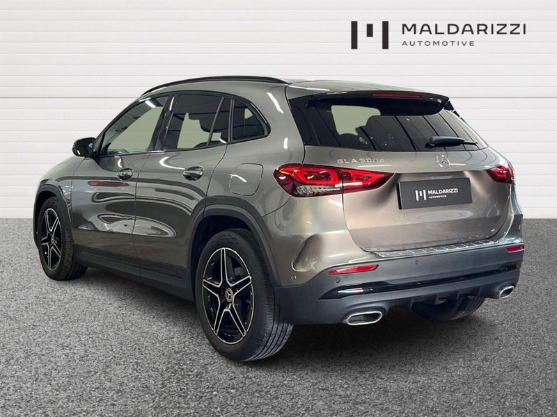 Mercedes-Benz GLA SUV usata a Bari (4)