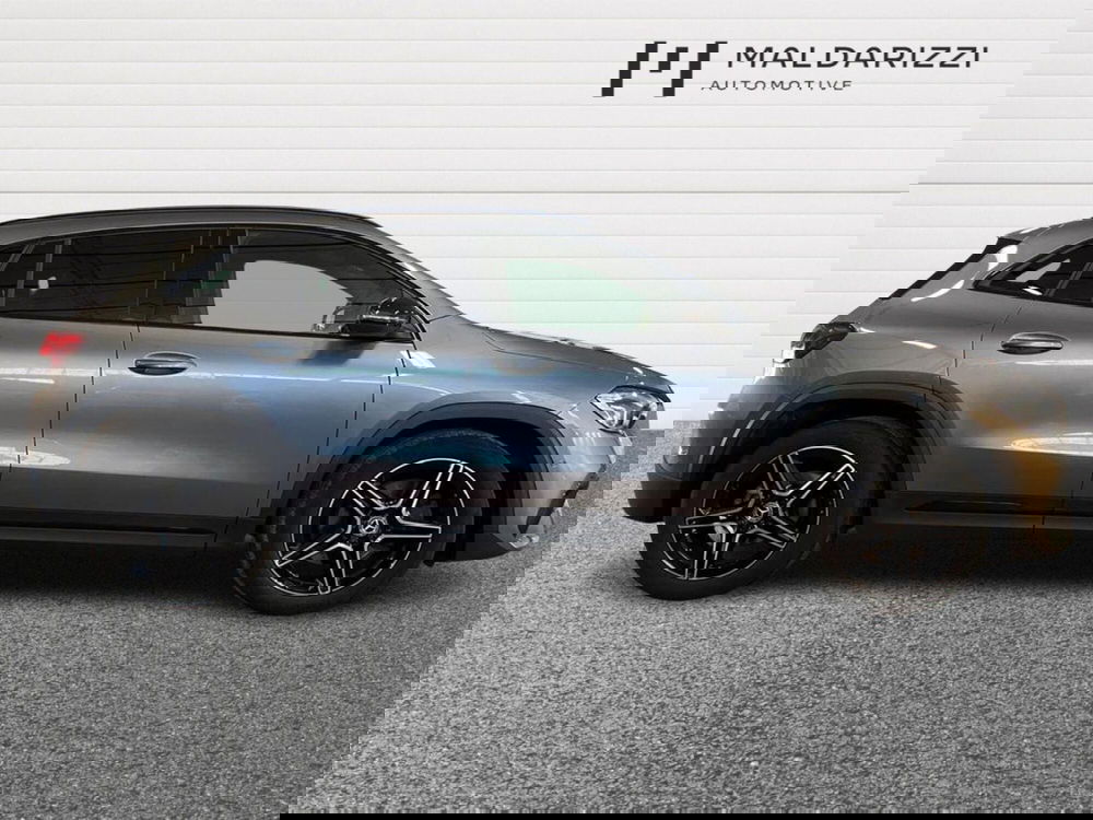 Mercedes-Benz GLA SUV usata a Bari (5)