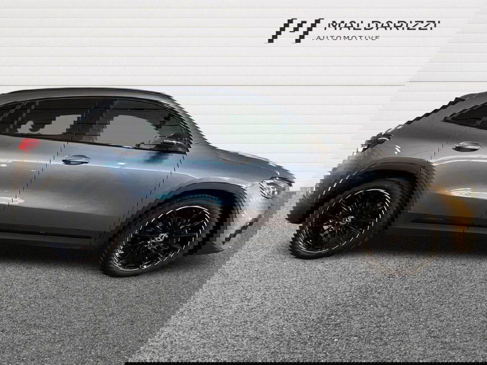 Mercedes-Benz GLA SUV usata a Bari (5)